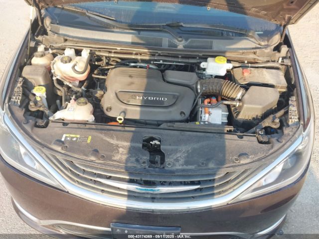 2018 CHRYSLER PACIFICA HYBRID 2C4RC1H76JR116039 Photo 9