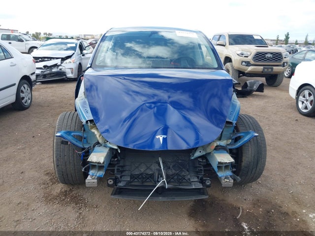 2024 TESLA MODEL Y 7SAYGDEF9RF021756 Photo 5