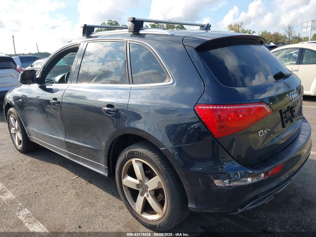 2012 AUDI Q5 WA1DKAFP5CA058104 Photo 2