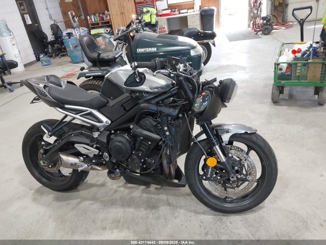 SMTA604SXRTBN5413 Triumph Motorcycle Street Triple