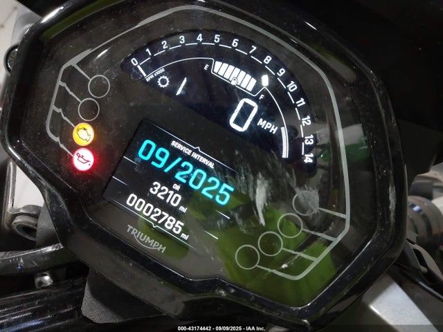 SMTA604SXRTBN5413 Triumph Motorcycle Street Triple