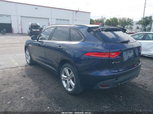 2017 JAGUAR F-PACE SADCL2BV8HA062443 Photo 2