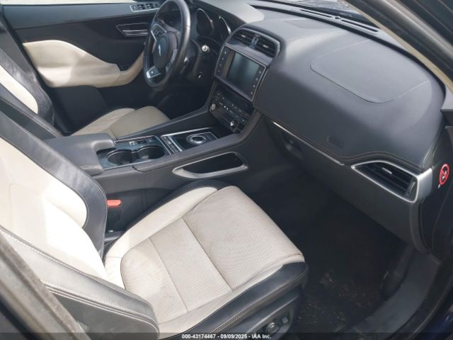 2017 JAGUAR F-PACE SADCL2BV8HA062443 Photo 4