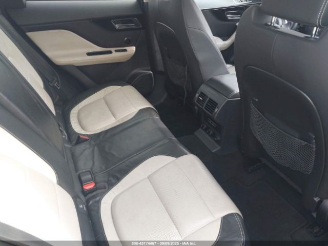 2017 JAGUAR F-PACE SADCL2BV8HA062443 Photo 7