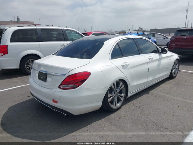 55SWF4HB0HU229067 Mercedes-Benz C-Class