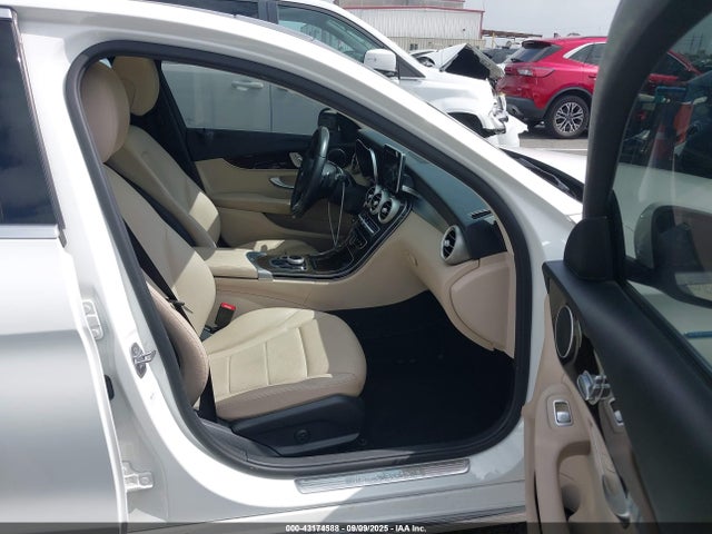55SWF4HB0HU229067 Mercedes-Benz C-Class