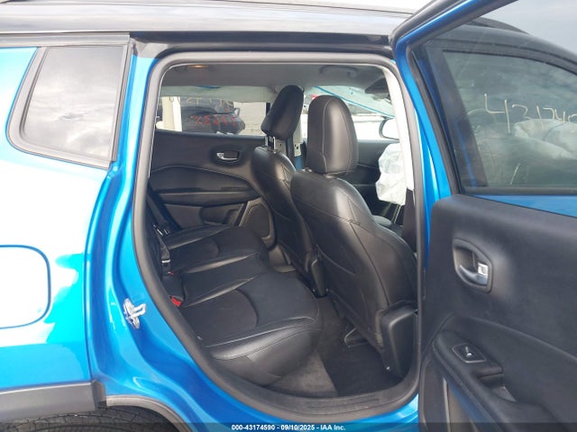 Jeep 2019 2019 3C4NJDBB7KT672622 Image 8