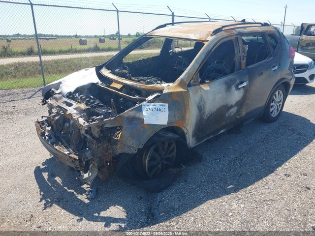 Nissan 2018 2018 5N1AT2MT1JC842708 Image 2