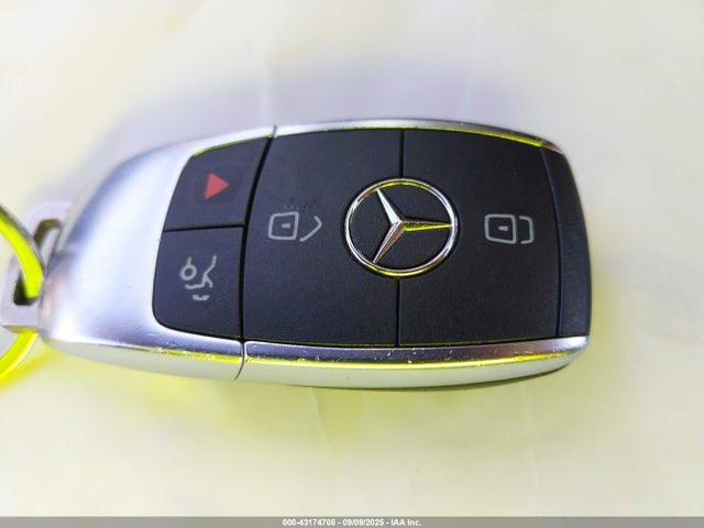 W1N0G8EB7NG118252 Mercedes-Benz m274