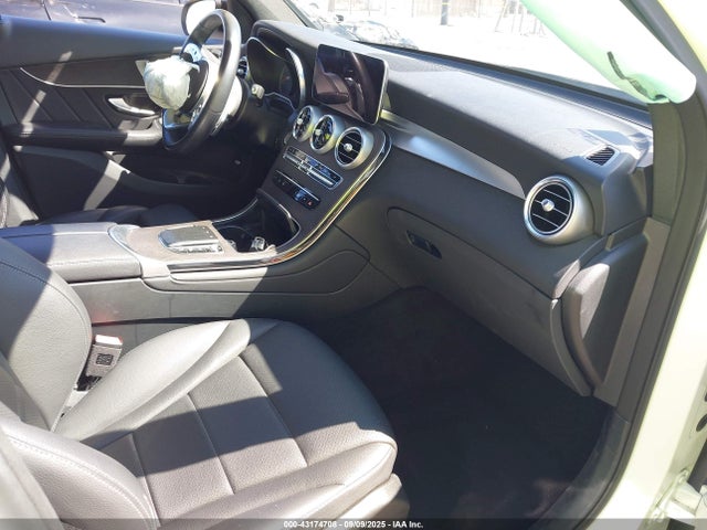 W1N0G8EB7NG118252 Mercedes-Benz m274