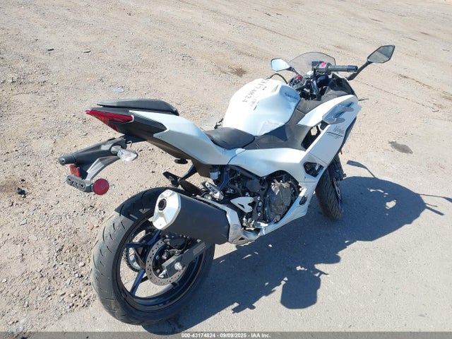 Kawasaki Ninja 500 2025 ML5EXGG1XSDA56075 Image 18