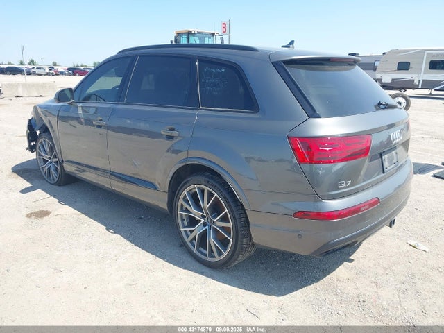 2019 AUDI Q7 WA1VAAF75KD008890 Photo 2