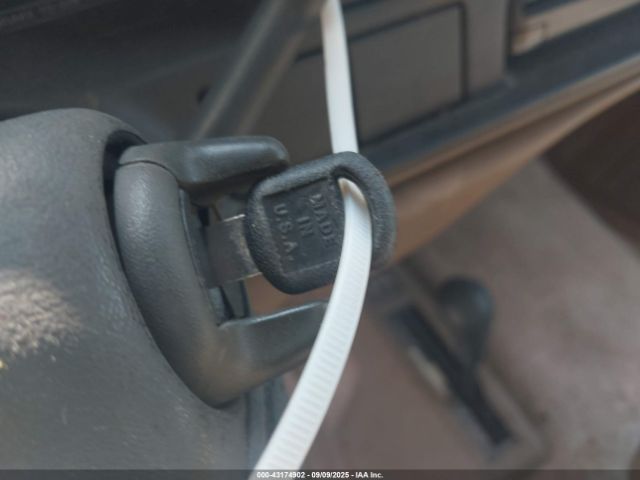 1995 CHEVROLET SUBURBAN 1GNFK16K8SJ402338 Photo 10