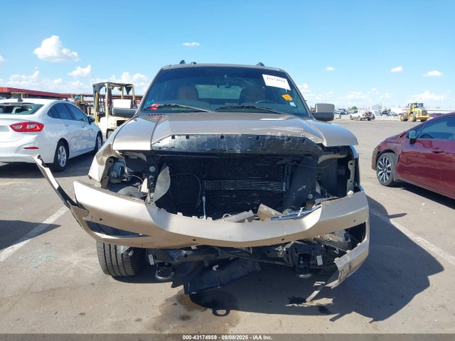 5LMJJ2J50EEL00468 Lincoln Navigator
