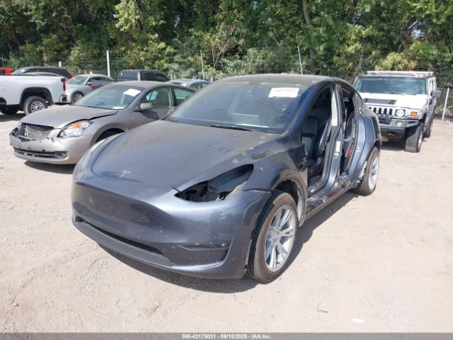 2022 TESLA MODEL Y 7SAYGAEE2NF484192 Photo 1