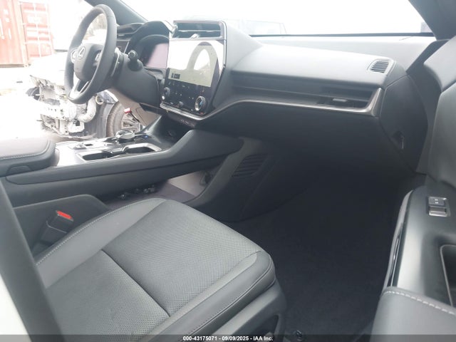 Lexus Rz 2025 JTJAAAAB1SA028469 Image 5