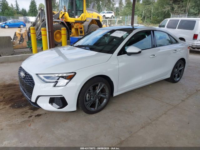 2024 AUDI A3 WAUGUDGY1RA137880 Photo 1