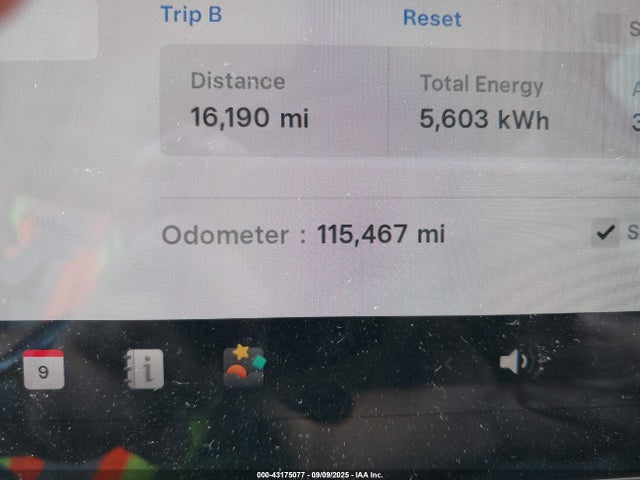 7SAYGAEE1NF399523 Tesla Model Y