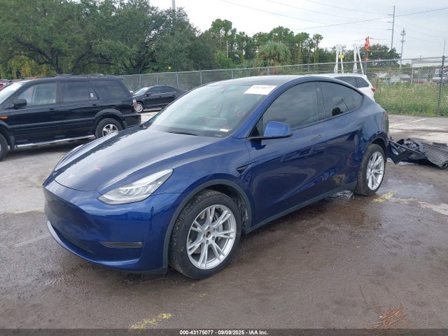 2022 TESLA MODEL Y 7SAYGAEE1NF399523 Photo 1