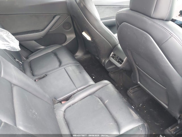 2022 TESLA MODEL Y 7SAYGAEE1NF399523 Photo 7