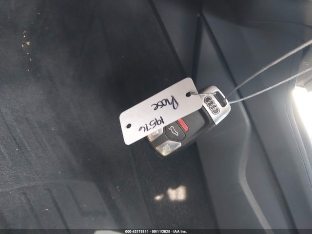 2017 AUDI A4 WAULNAF44HN019242 Photo 10