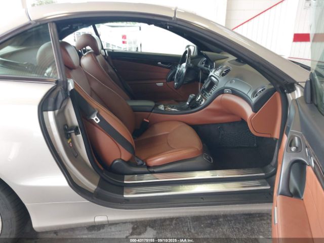 2007 MERCEDES-BENZ SL 550 WDBSK71F27F118586 Photo 4