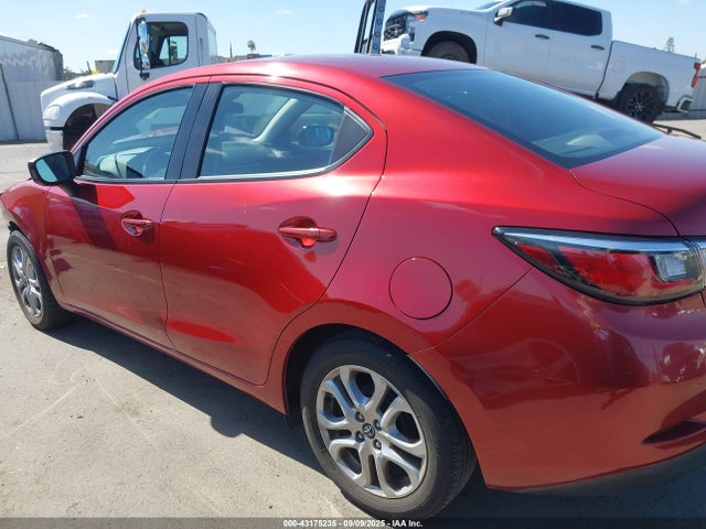 3MYDLBYVXJY307060 Toyota p5v