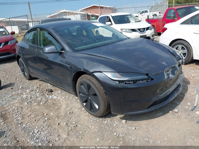 2025 TESLA MODEL 3 5YJ3E1EA0SF888503 Photo 0