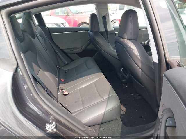 2025 TESLA MODEL 3 5YJ3E1EA0SF888503 Photo 7