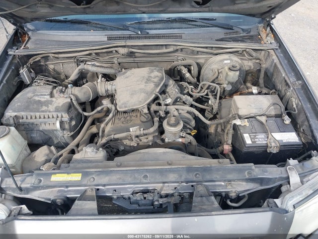 Toyota 2tr-fe 2014 5TFTX4CN8EX046083 Image 10