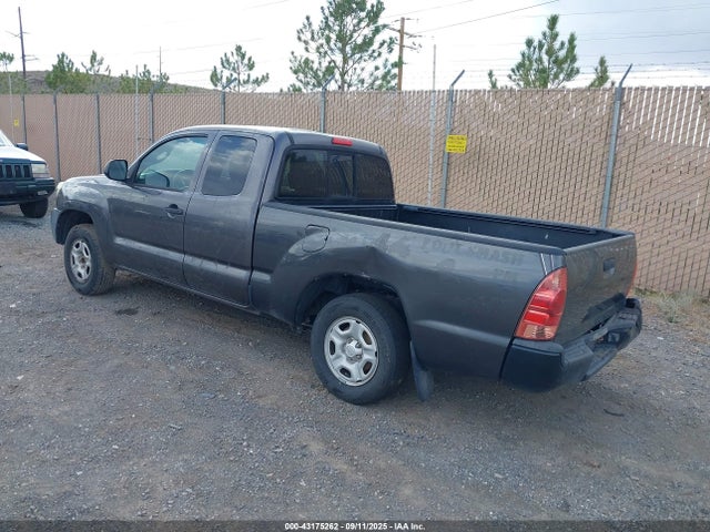 Toyota 2tr-fe 2014 5TFTX4CN8EX046083 Image 3