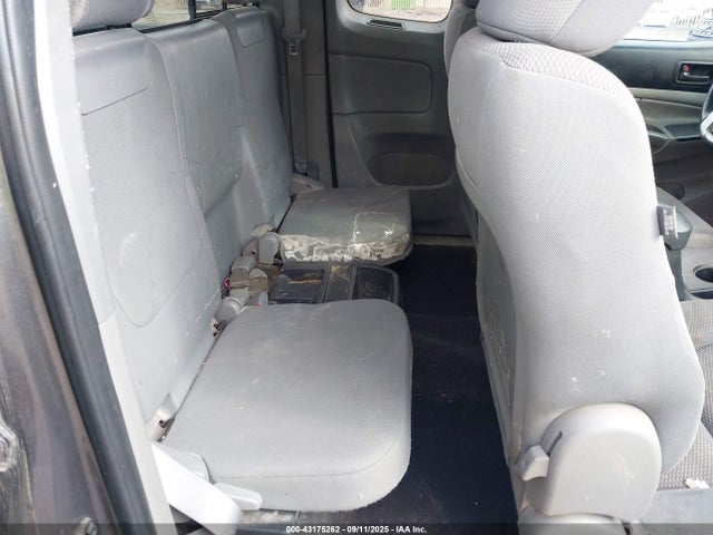 Toyota 2tr-fe 2014 5TFTX4CN8EX046083 Image 8