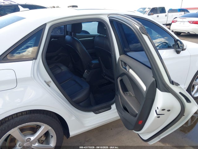 2015 AUDI A3 WAUACGFF7F1083085 Photo 7