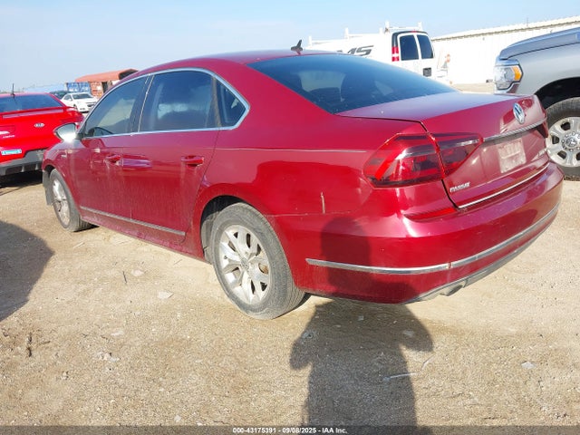 1VWAT7A3XHC081643 Volkswagen tsi