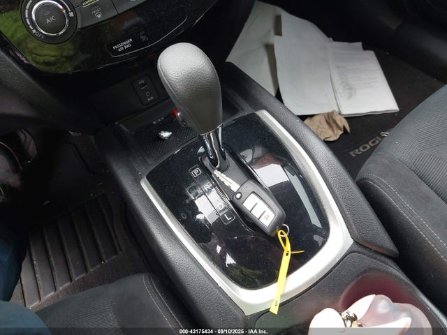 Nissan 2016 2016 JN8AT2MT6GW030109 Image 11