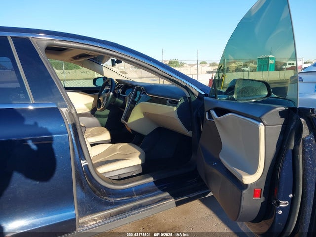 2013 TESLA MODEL S 5YJSA1AG3DFP04871 Photo 4