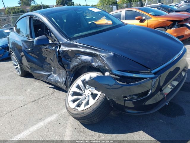 2026 TESLA MODEL Y 7SAYGDEE4TF335586 Photo 5