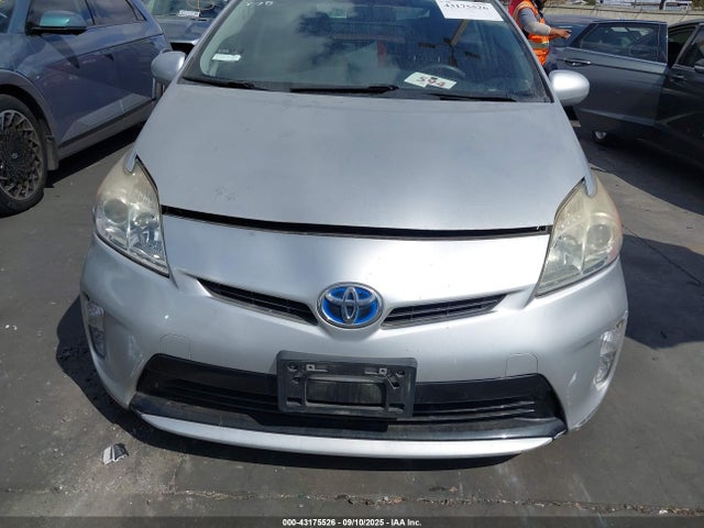 Toyota Prius 2014 JTDKN3DUXE1750869 Image 25