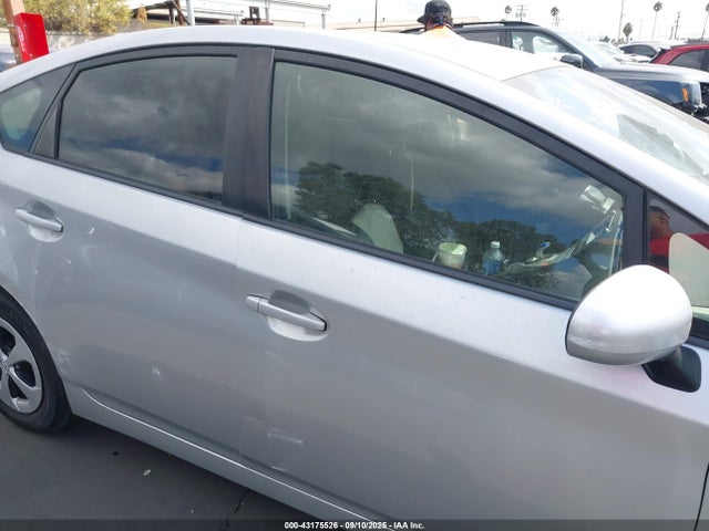 Toyota Prius 2014 JTDKN3DUXE1750869 Image 26