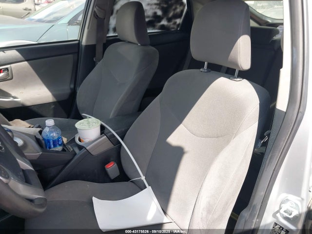 Toyota Prius 2014 JTDKN3DUXE1750869 Image 31