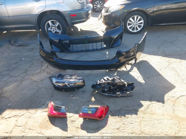 3MW69CW04S8F64717 BMW 2025