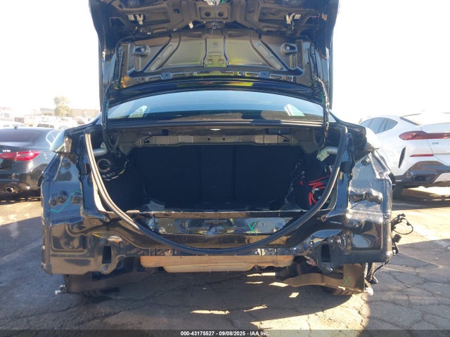 3MW69CW04S8F64717 BMW 2025