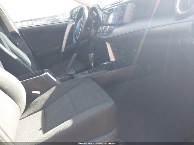 Toyota 2ar-fe 2018 2T3BFREV7JW743512 Image 5