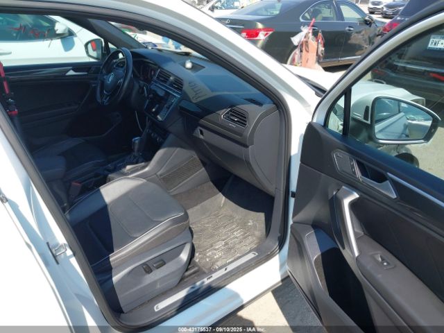 2021 VOLKSWAGEN TIGUAN 3VV4B7AX9MM157188 Photo 4