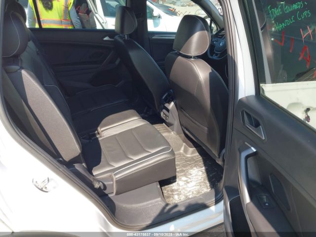 2021 VOLKSWAGEN TIGUAN 3VV4B7AX9MM157188 Photo 7