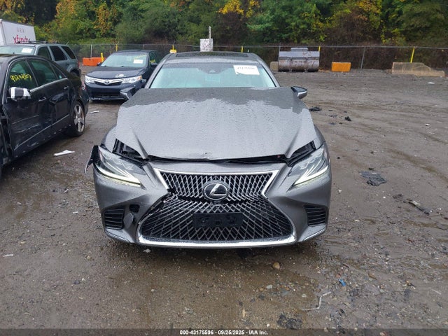JTHC51FF8J5005269 Lexus v35a-fts