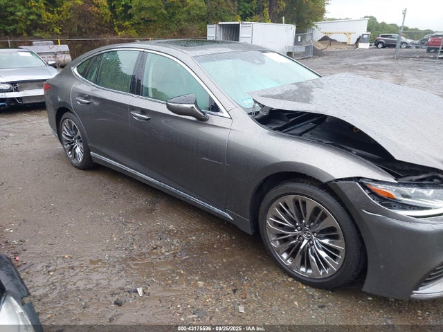 JTHC51FF8J5005269 Lexus v35a-fts