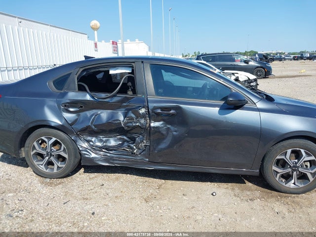 3KPF24AD3KE123492 KIA mpi nu