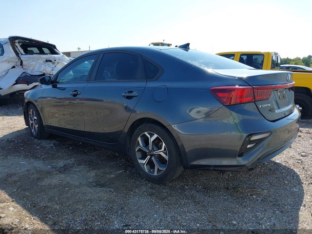 3KPF24AD3KE123492 KIA mpi nu