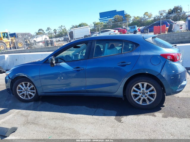 3MZBN1K71JM175718 Mazda pe